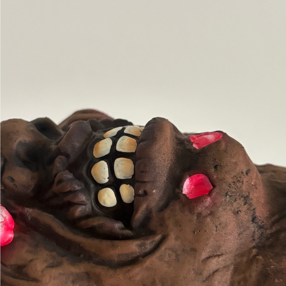 Spirit Halloween shrunken head hangging decoration - Picture 11 of 16